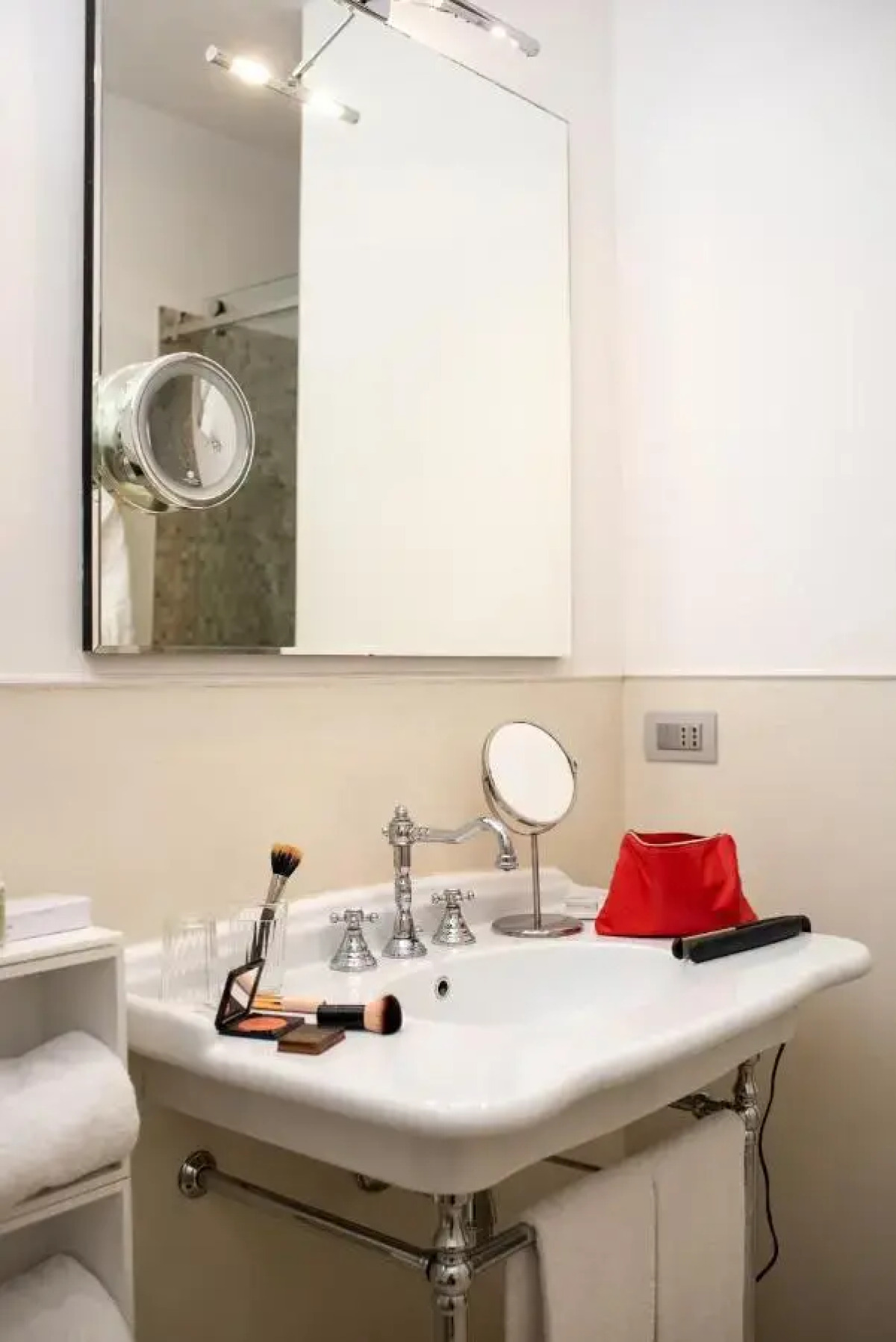 The Fifteen Keys Hotel