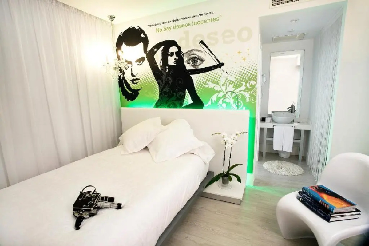 Отель DormirDcine Madrid