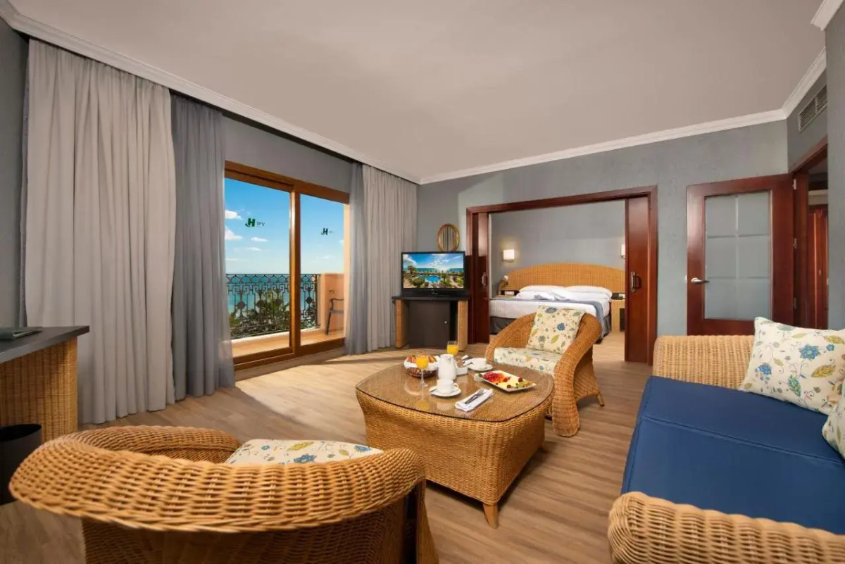 Отель IPV Palace & Spa