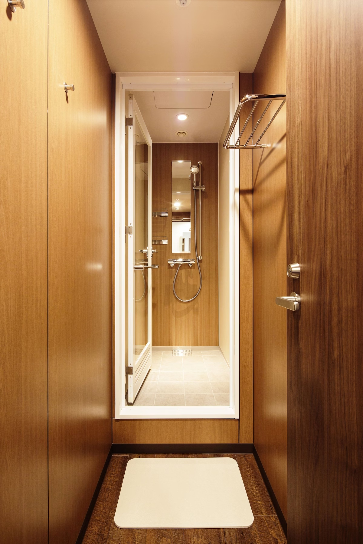 Отель MyCube by Mystays Asakusa Kuramae