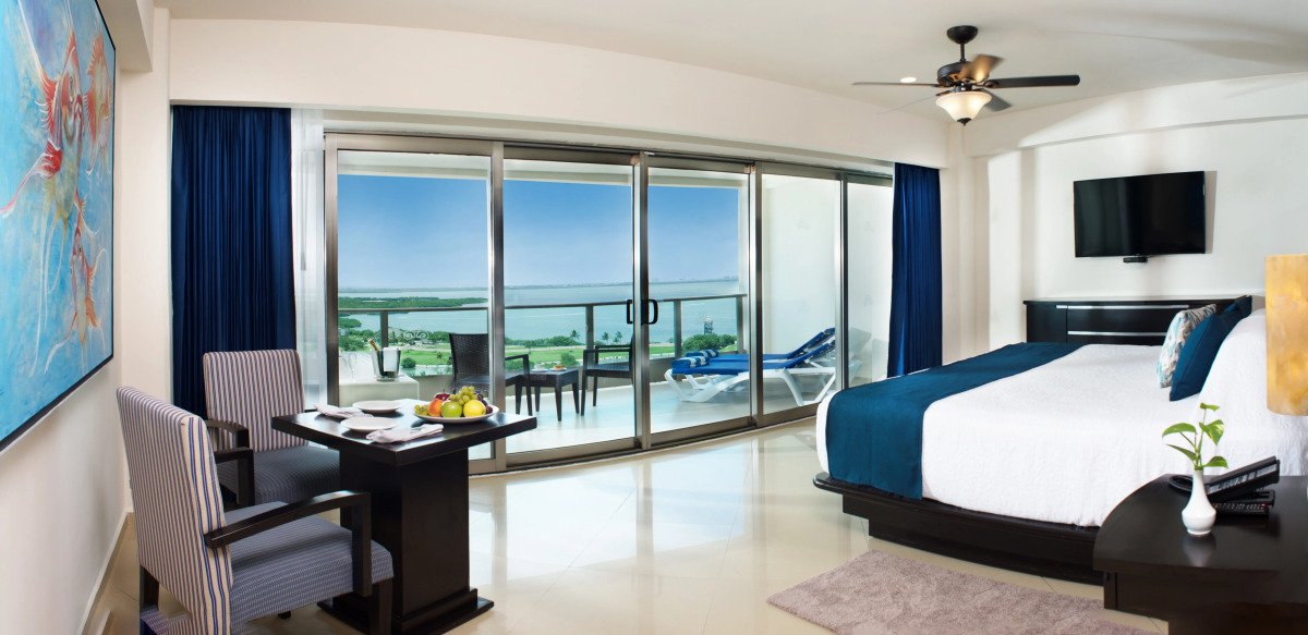 Отель Seadust Cancun Family Resort