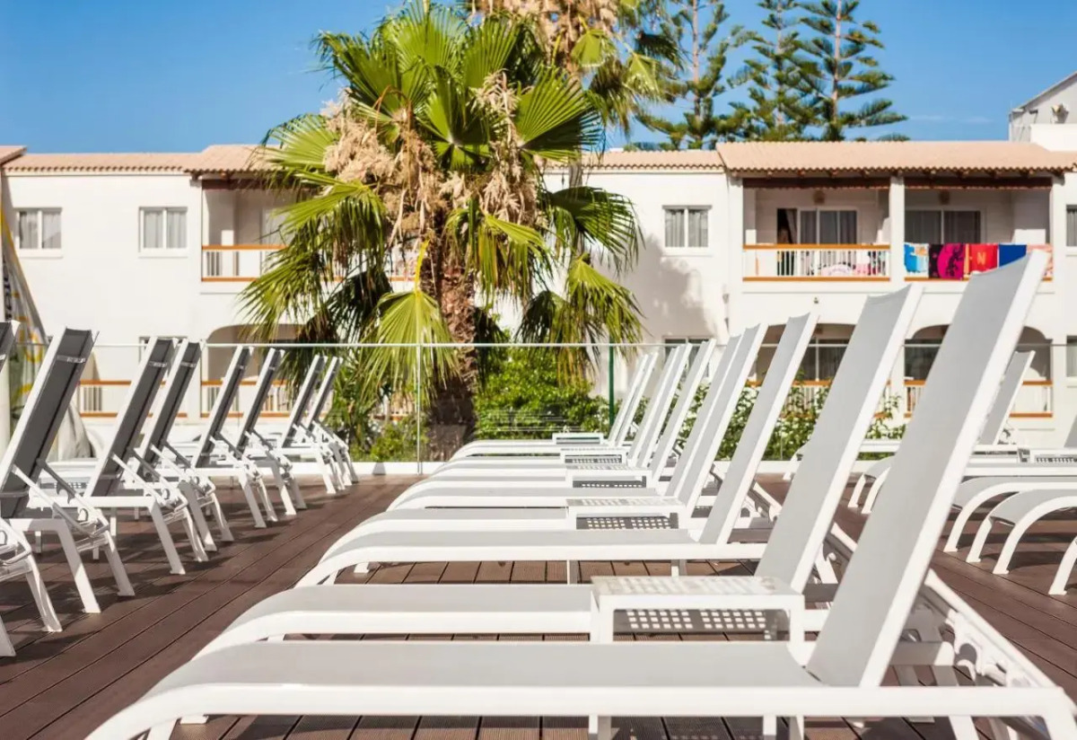 Отель Globales Condes de Alcudia