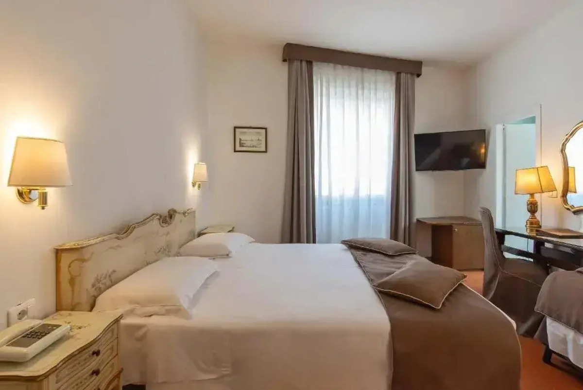 Отель Machiavelli Palace