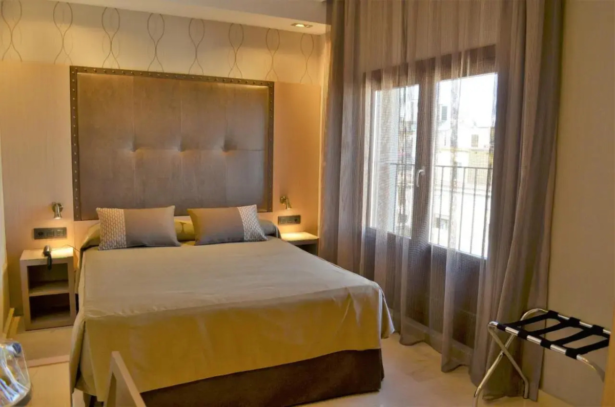 Отель Gran Barcino 