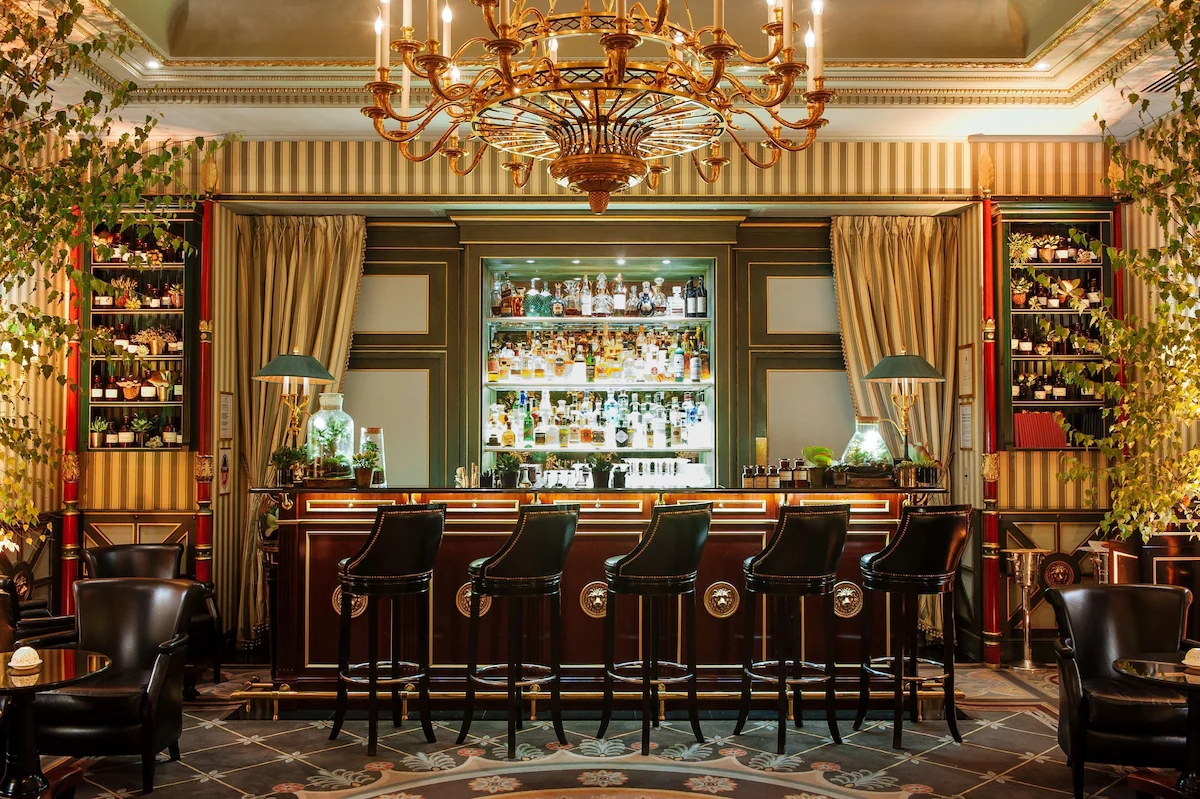 Отель Shangri-La Paris