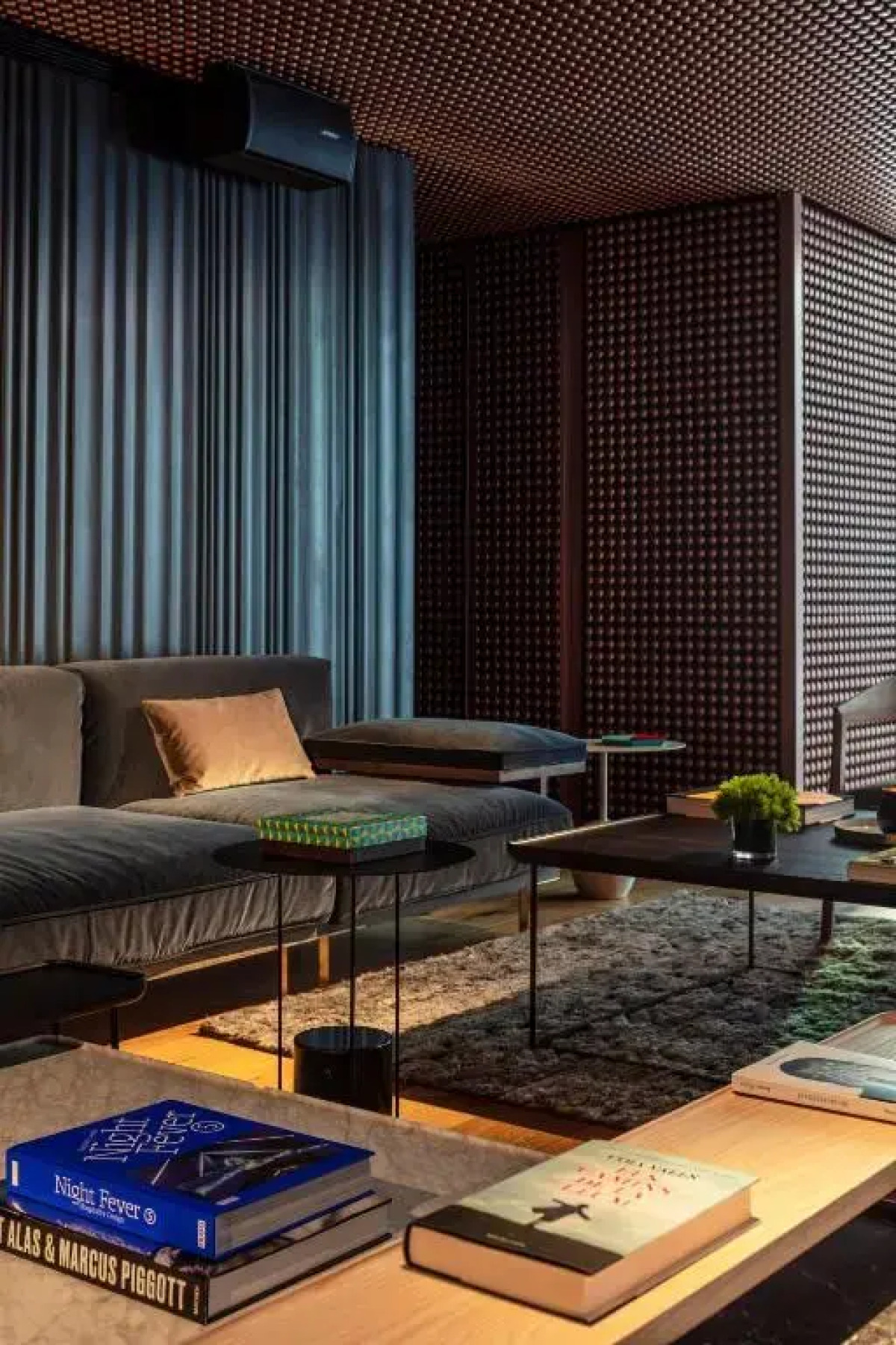 Отель Sir Victor