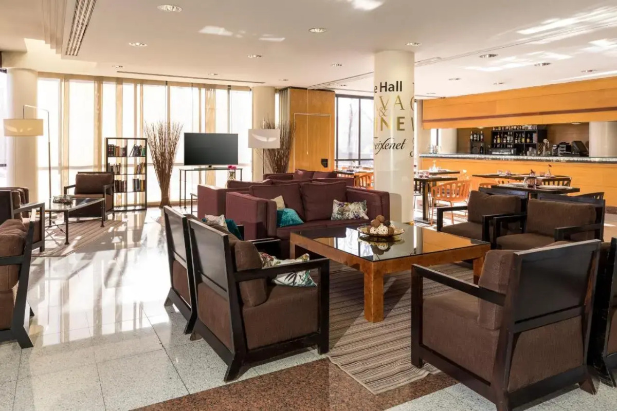 Hotel Acta Piramides