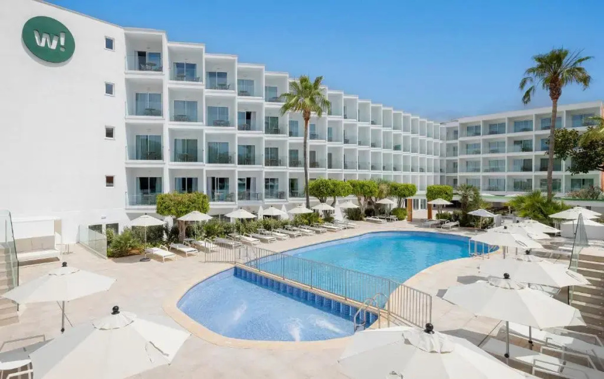 HM Isabela-Adults Only