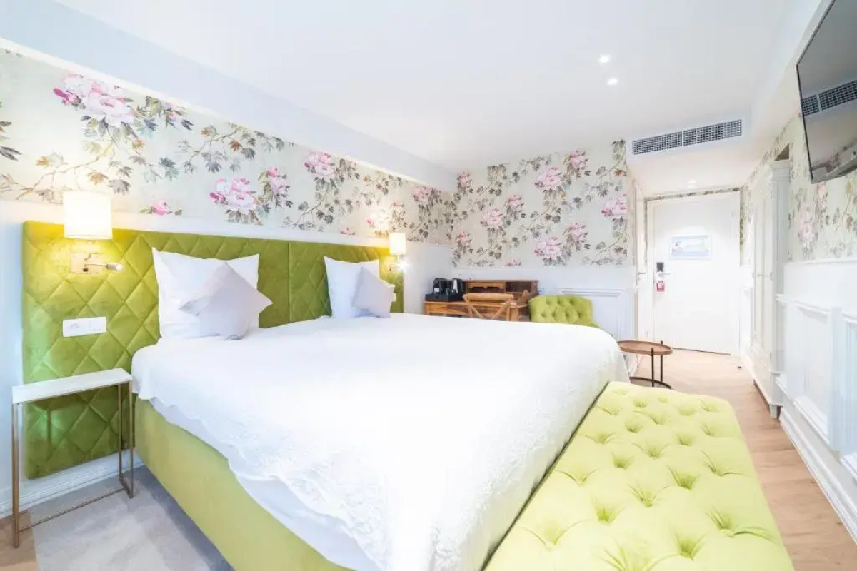 Grand Hotel Normandy by CW Hotel Collection