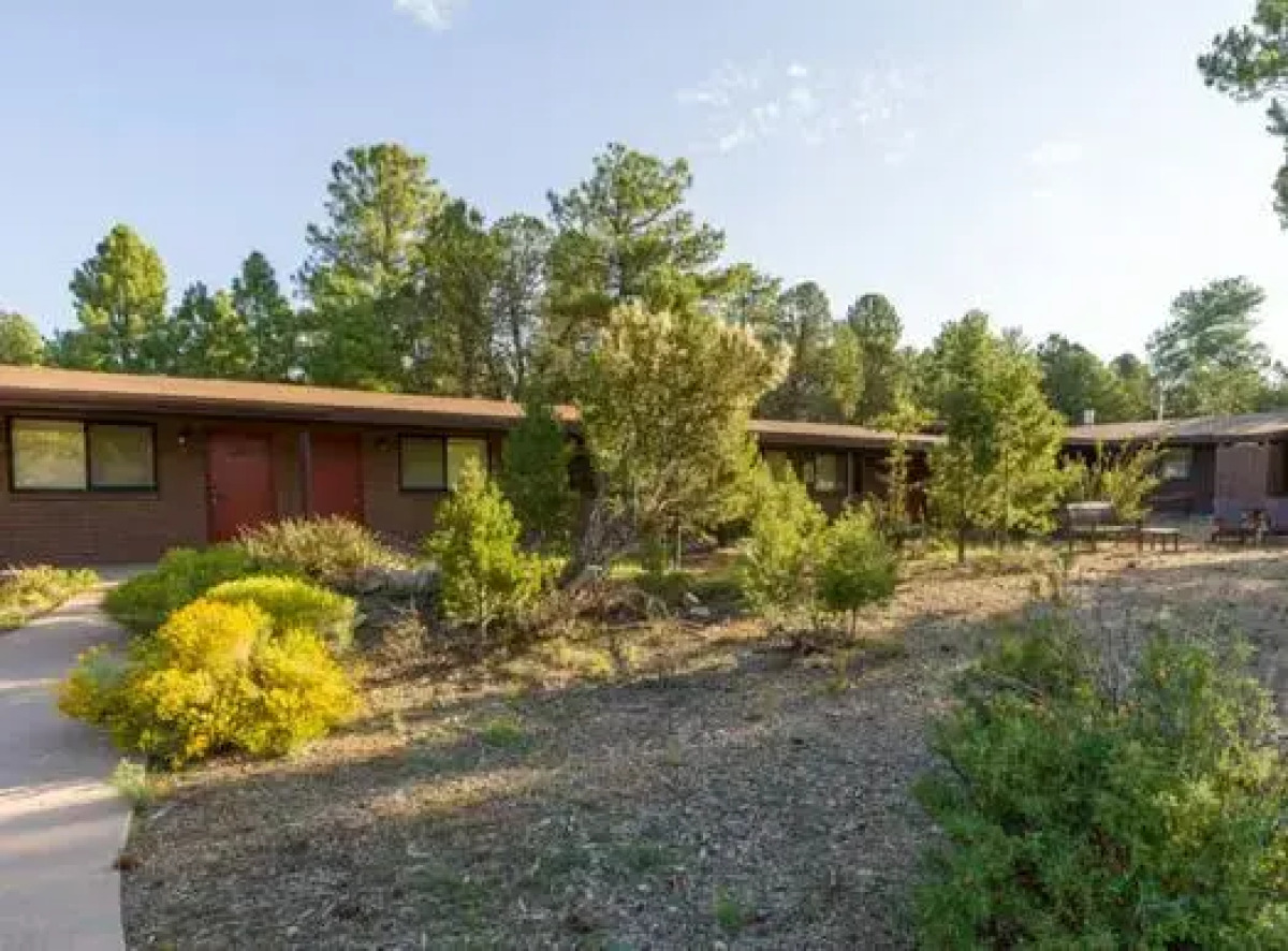 Yavapai Lodge - West & East