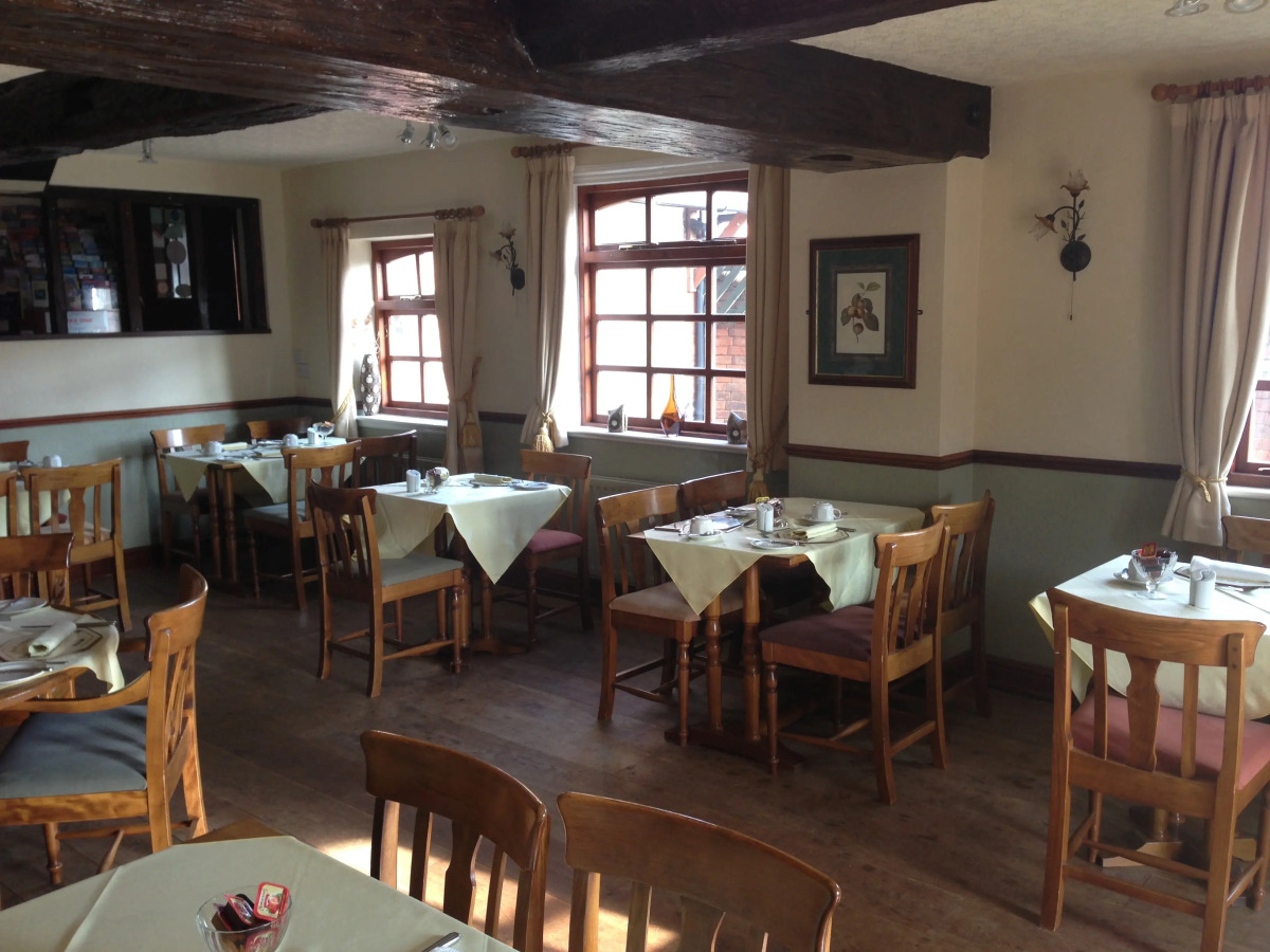 The Old Fourpenny Shop Hotel