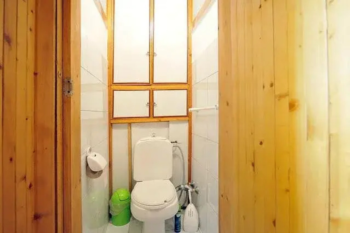 Ester President Hostel