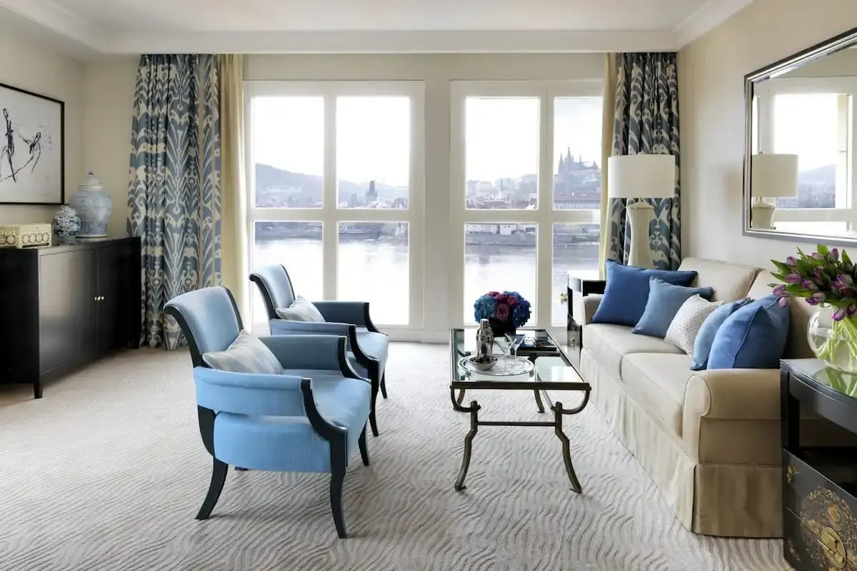 Отель Four Seasons Prague