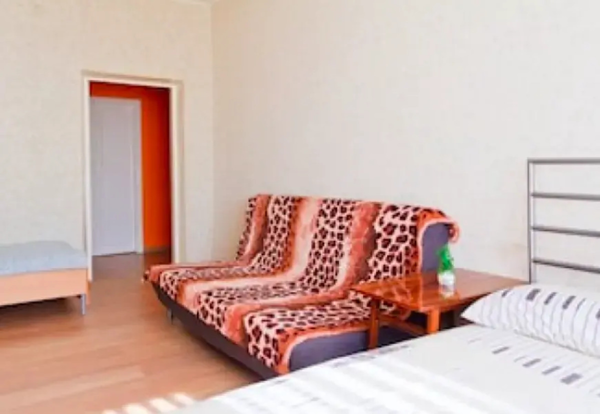 Apartment ALLiS-HALL on Lenina 48