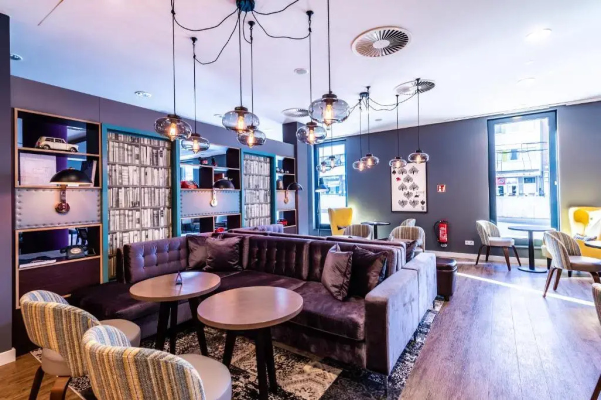 Отель Premier Inn Duesseldorf City Centre