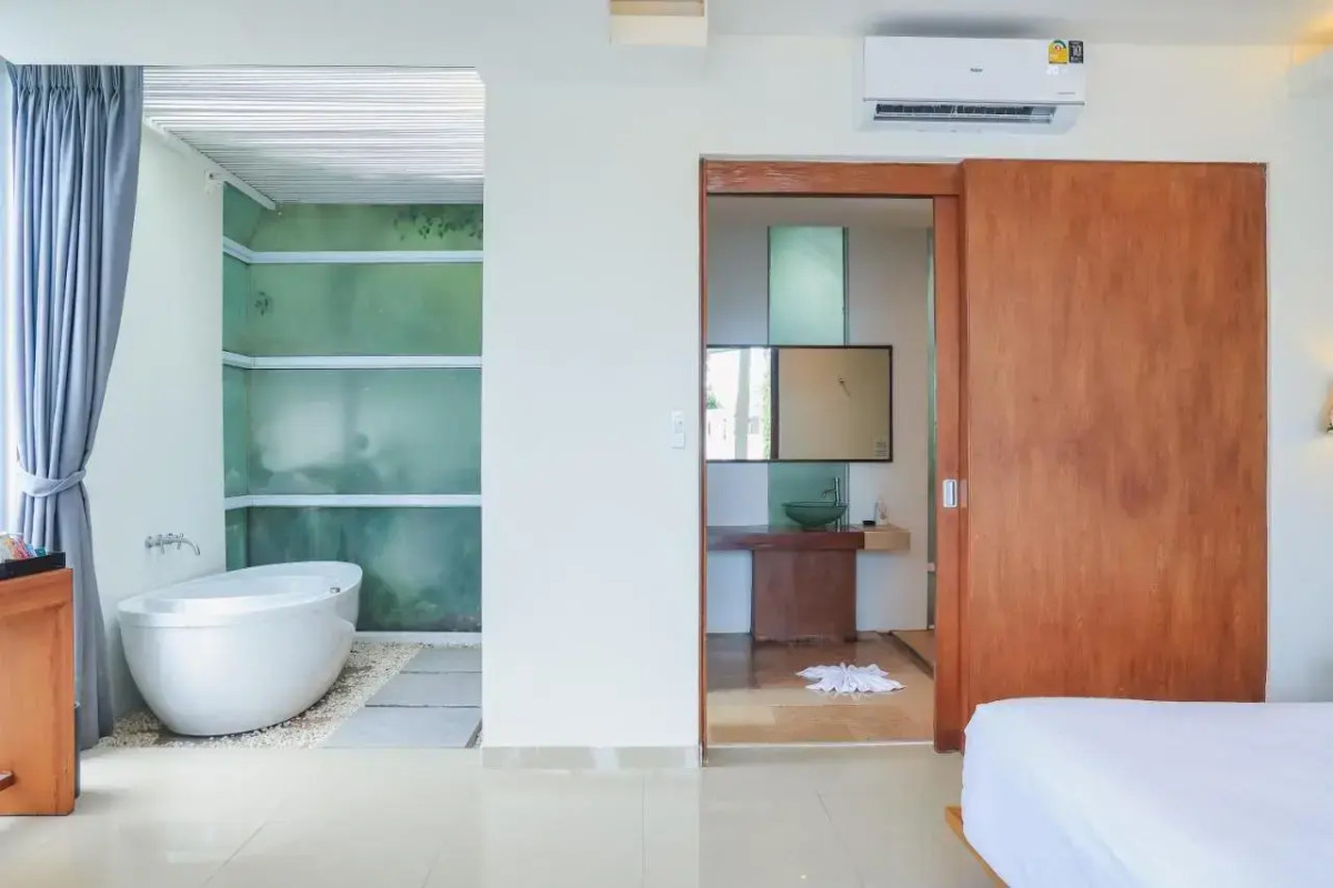 KC Beach Club & Pool Villas