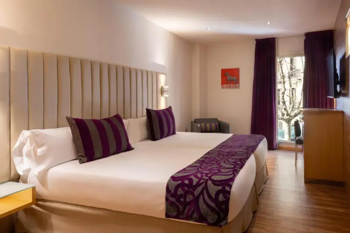 Отель Sansi Barcelona 