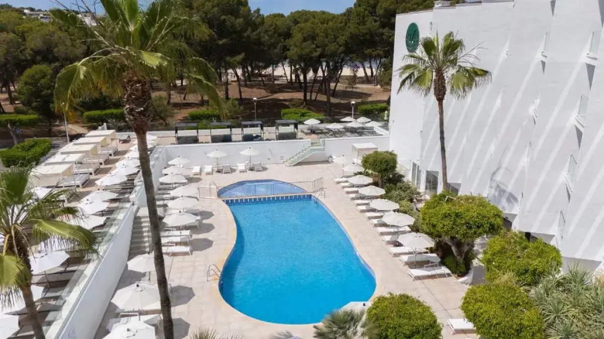 HM Isabela-Adults Only