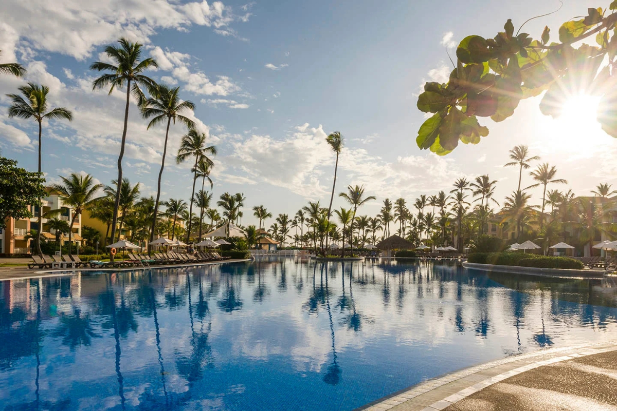 Ocean Blue & Sand Beach Resort - All Inclusive