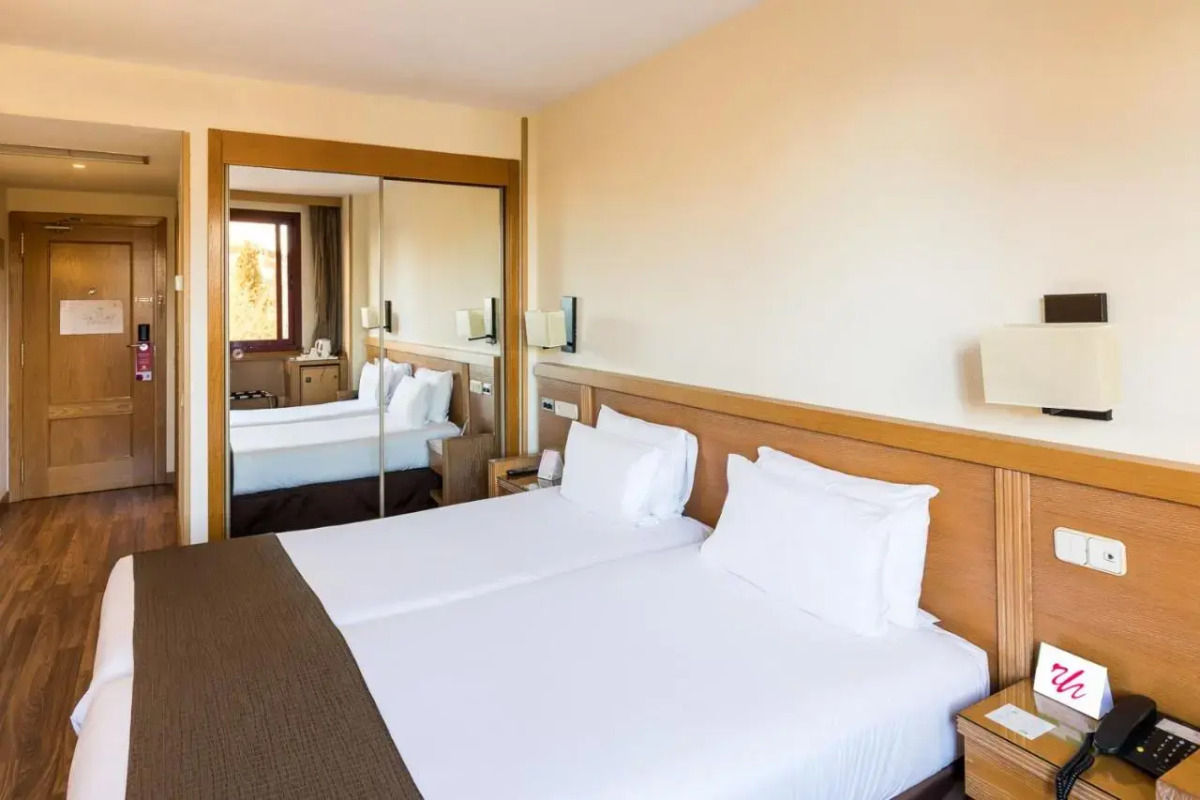 Hotel Acta Piramides