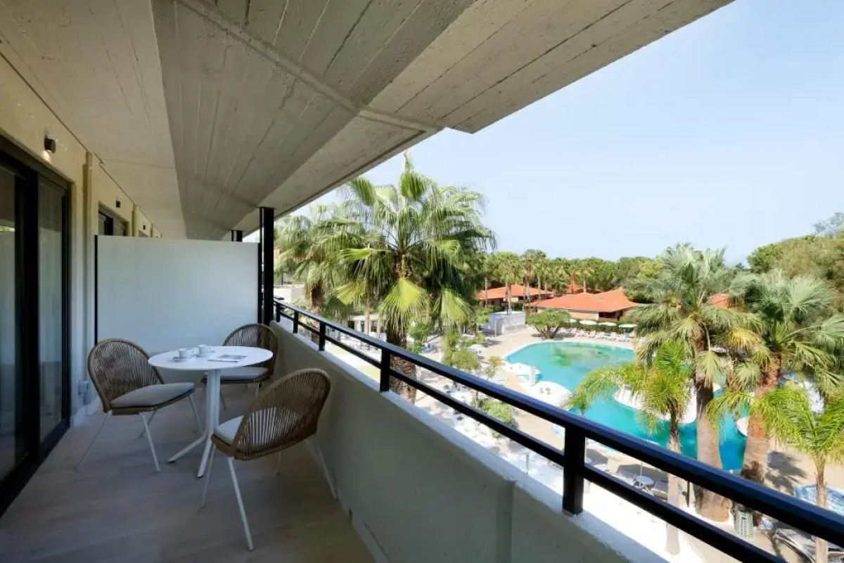 The Signature Level at Grand Palladium Sicilia Resort & Spa