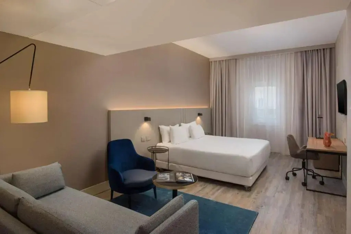 Отель NH Trieste