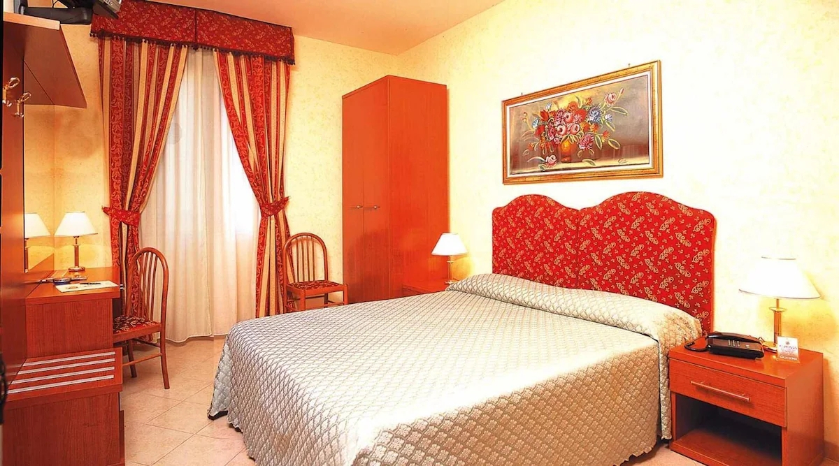 Отель Stromboli