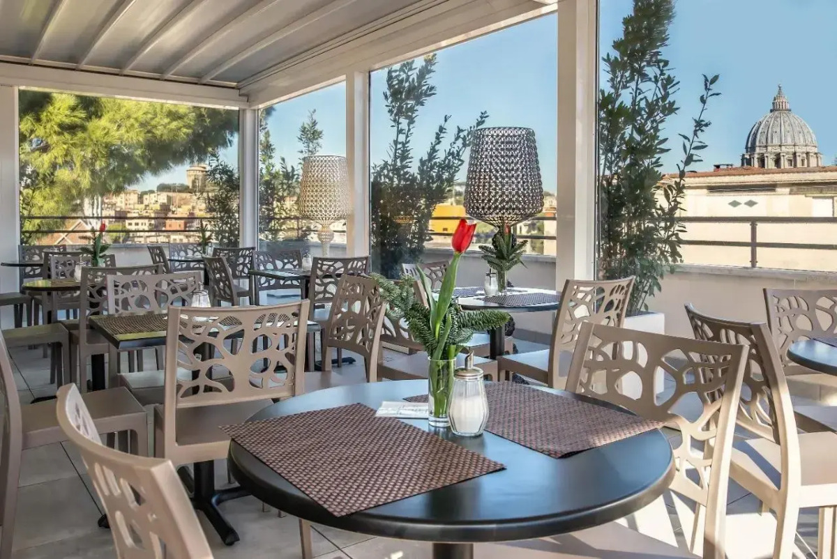 Fragrance Hotel St. Peter