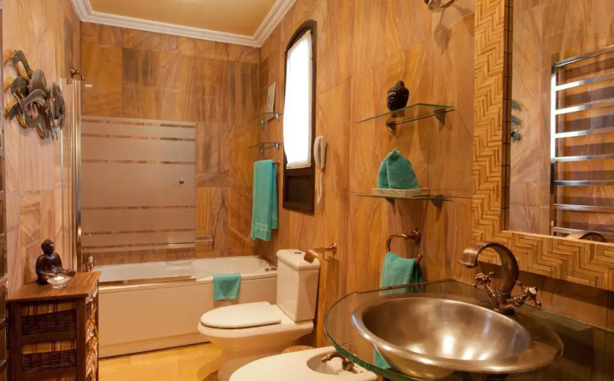 Regency Country Club, Apartments Suites