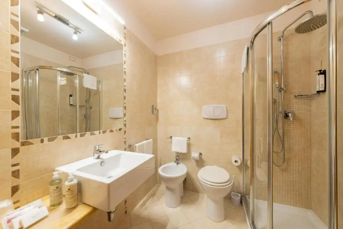 Hotel Venice Resort Airport