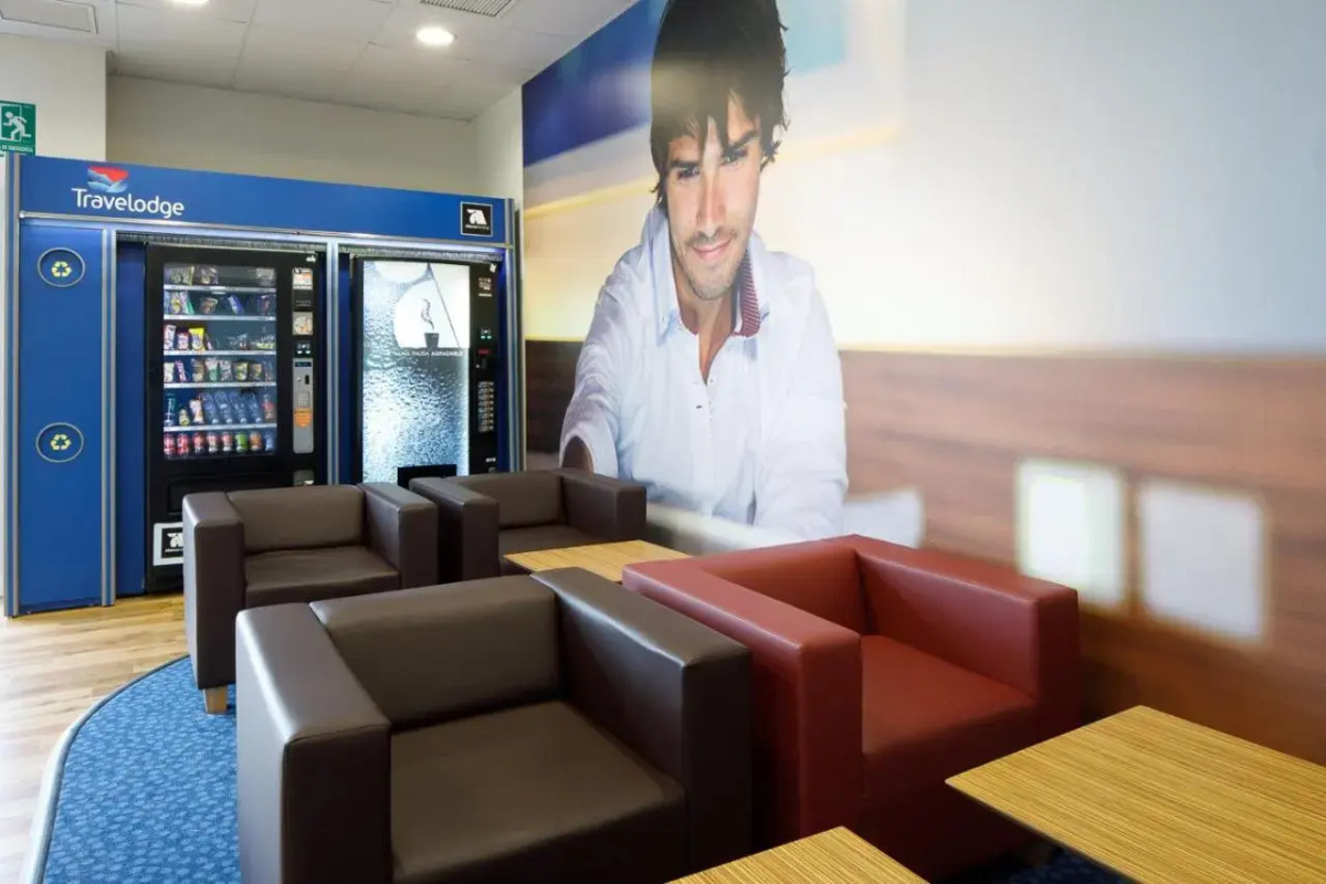 Отель Travelodge Barcelona Fira