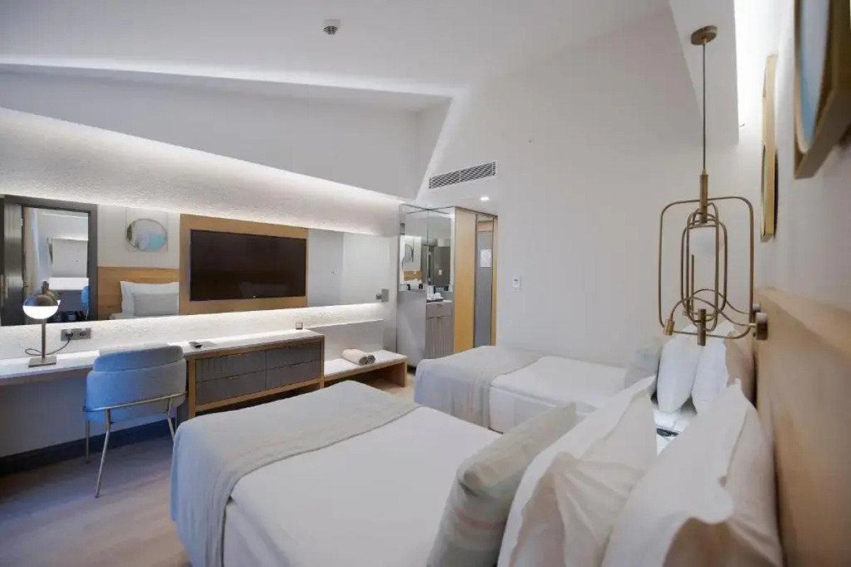 Miramare Beach Hotel