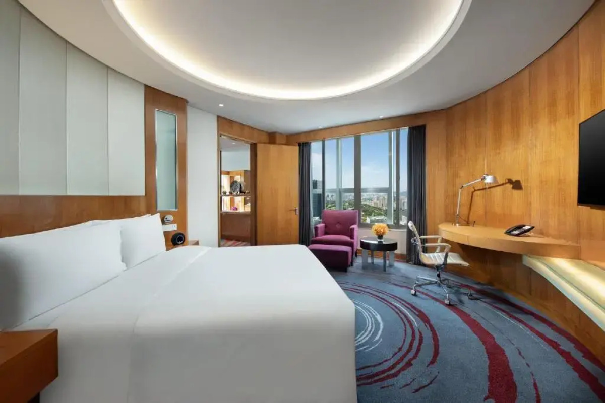 Отель Crowne Plaza Shenzhen Futian by IHG