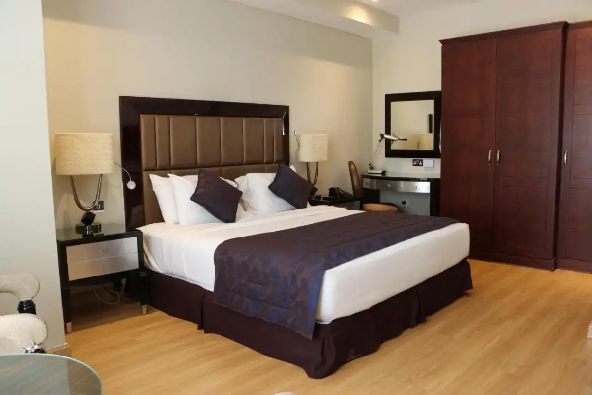 Отель Premium Strato