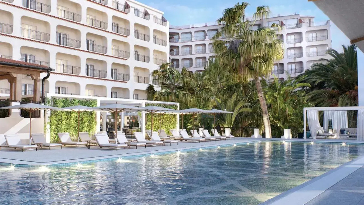 Отель Delta Hotels by Marriott Giardini Naxos