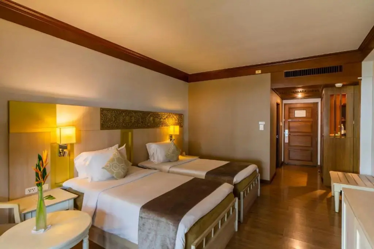 Отель Best Western Premier Bangtao Beach Resort and Spa