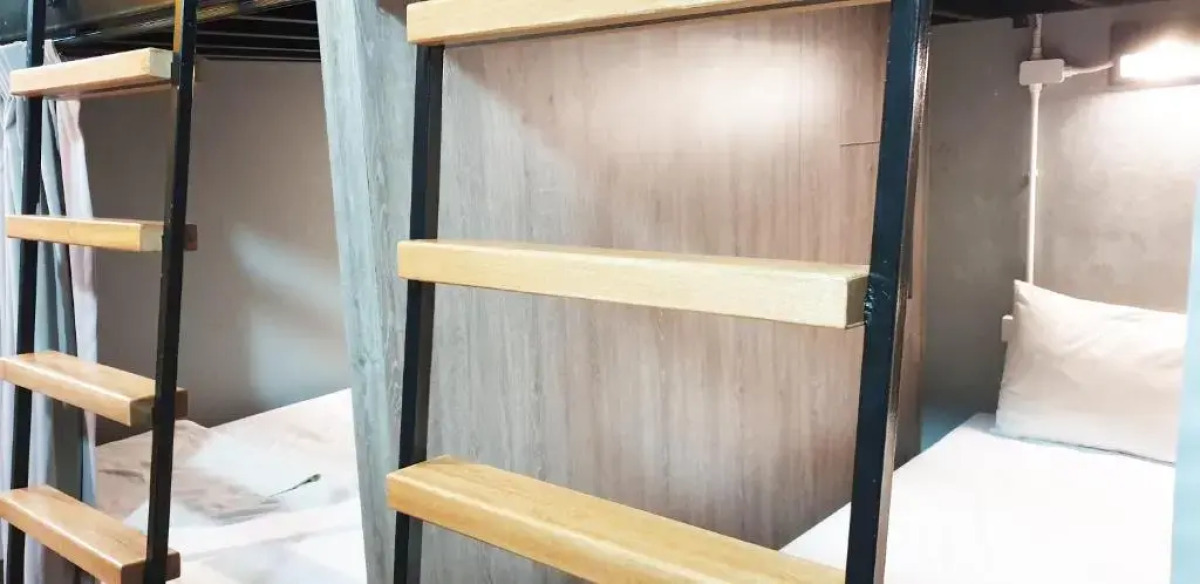 Beehive Phuket Old Town - Hostel