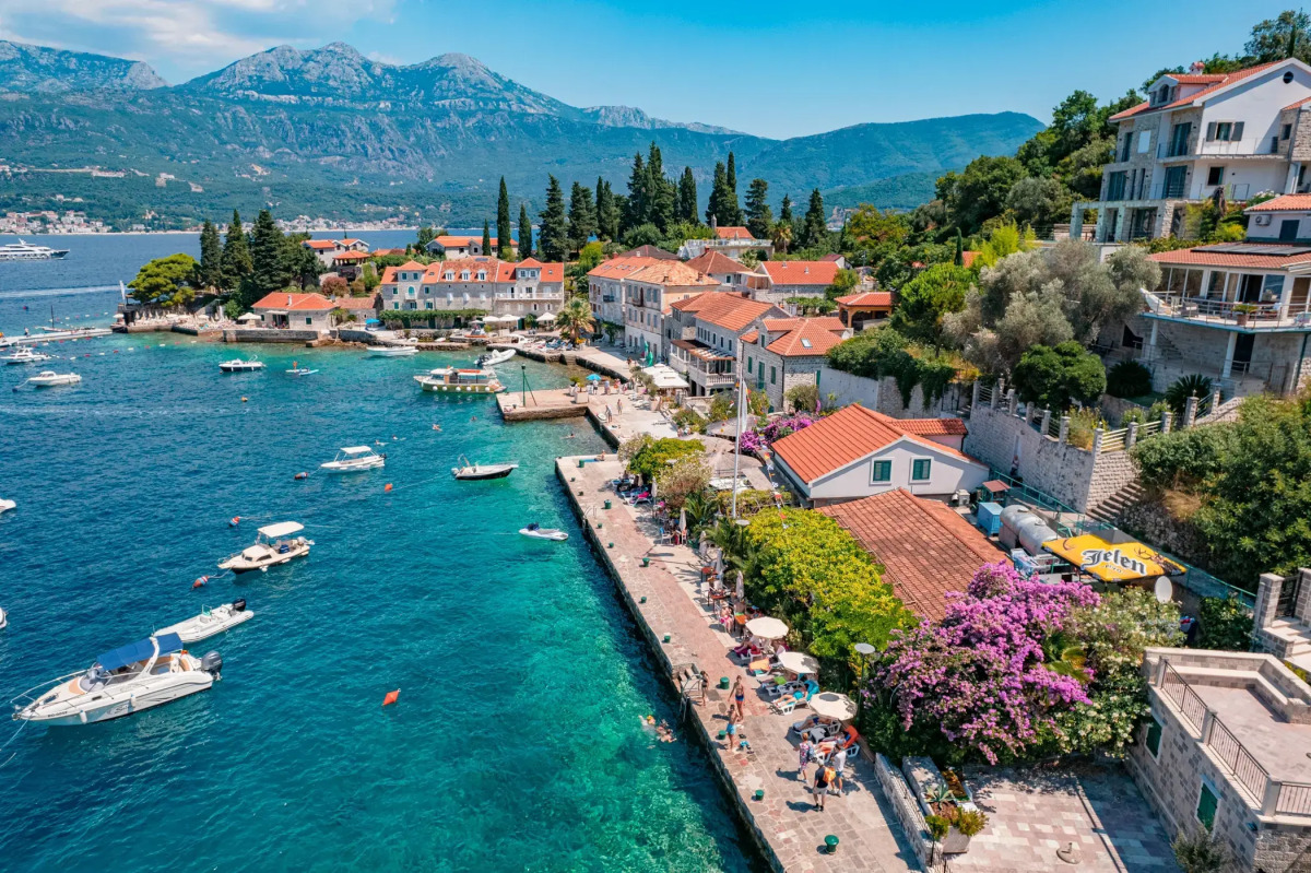 Apart Hotel MS Katunjanin