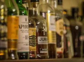 The Old Fourpenny Shop Hotel