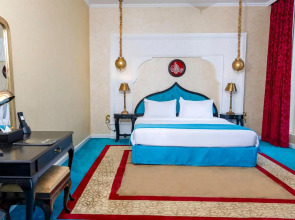 Saraya Corniche Hotel