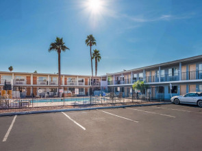 Econo Lodge Phoenix North I-17