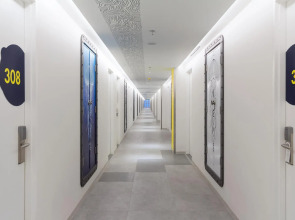 YELLO Hotel Kuta Beachwalk Bali