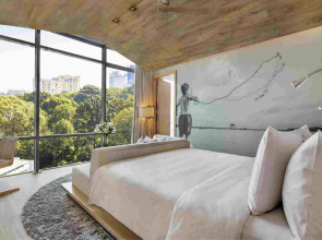 Fusion Suites Saigon