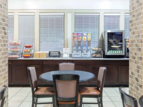 Hawthorn Extended Stay by Wyndham Richardson