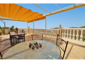 1090 Villa las Flores