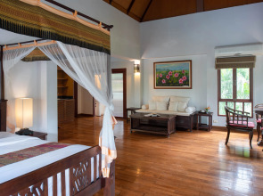 Royal Lanta Resort & Spa