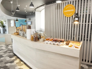 Holiday Inn Express Paris - Velizy by IHG