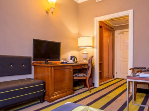 Grand Visconti Palace