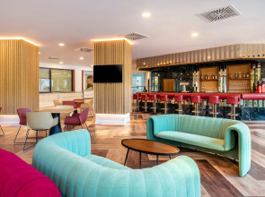 Отель Vibra Beverly Playa