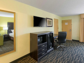 Clarion Inn Columbia Airport